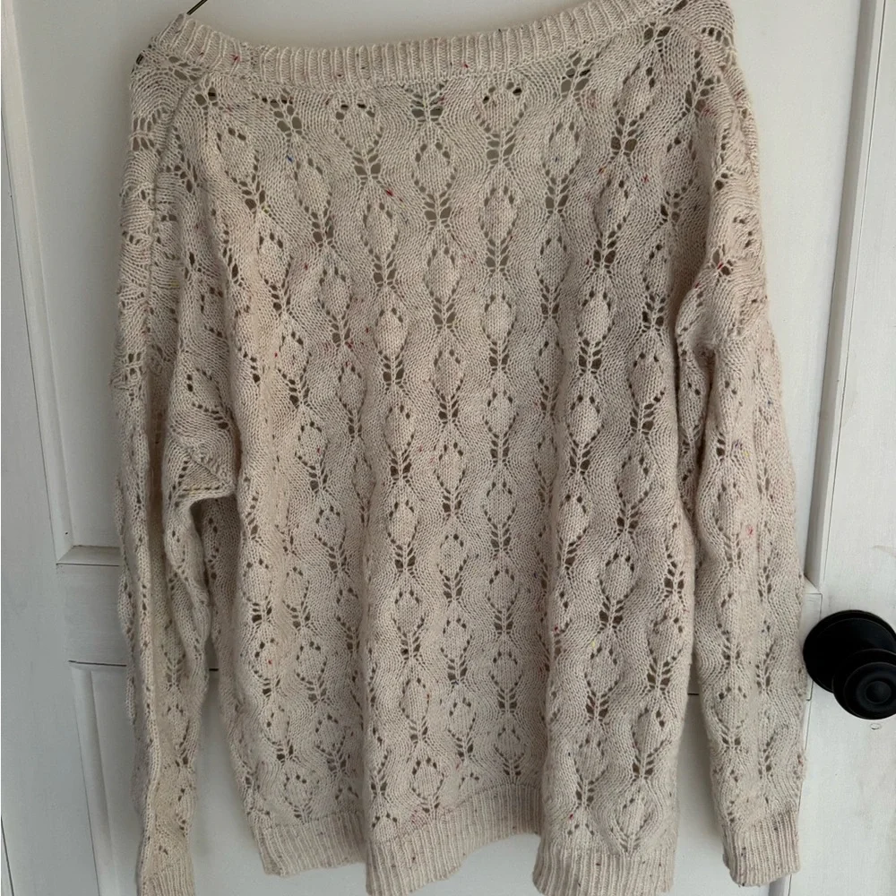 Elegant Cream Knit Sweater - Picture 2 of 6